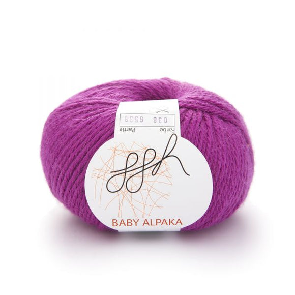 50g 140m/153yd Rainbow Soft Yarn 70% Australian wool 30% Imported